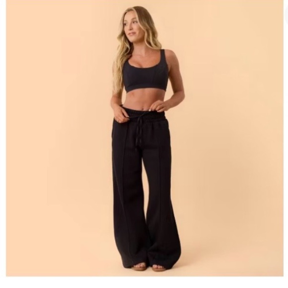 Sophisticated Black Wide-Leg Trousers Blogilates